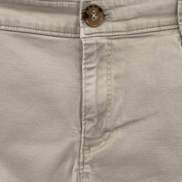 Charter Club Khaki Beige Flat Front Mid-Rise Casual Stretch Chino Shorts Size 10 - Picture 5 of 9
